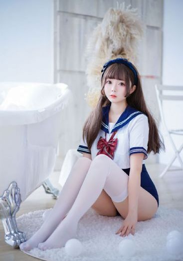 坑神偷拍美眉tp女厕嘘嘘