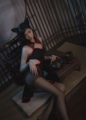裙子下的野兽